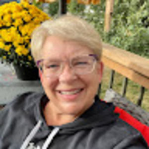 Meet your Posher, Julie